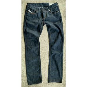 New Diesel Lowky straight leg jeans. Size 25x30
